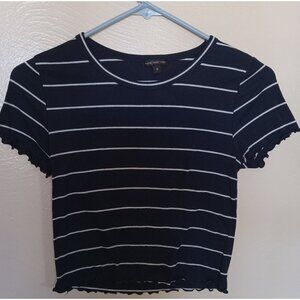 Ruffled Edge Cropped Striped Top Juniors Size Medium